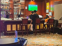 -深圳富苑皇冠假日套房酒店