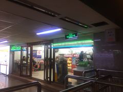 -全家便利店(莲花池东路店)