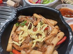 宫廷炒年糕-本家韩国烤肉(青岛万象城店)