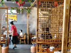 大堂-铁锅炖灶台鱼老三炖鱼馆