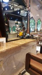-PE SALON