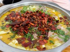 酸菜牛肉-胖胖板凳面