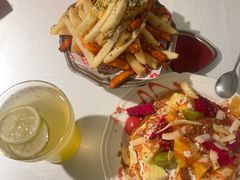 -春树下·树屋花房西餐厅(罍街AS1980店)