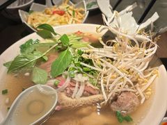 -大头虾越式风味餐厅(光明广场店)