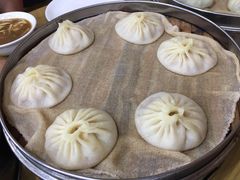 传统灌汤猪肉虾仁小小笼包-地安门包子铺(地安门店)