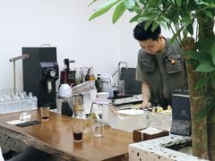 -Line 咖啡(石厦花园店)