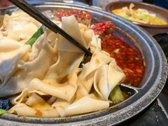 -阿瓦山寨·湘菜现炒·剁椒鱼头王(咸阳总店)