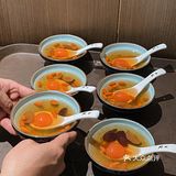 广州！在广州！！吃到了很酥香的盐焗鸡蛋挞