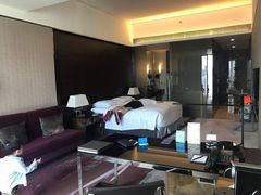 -广州天河希尔顿酒店