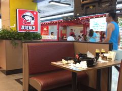 卡座-灵芝妹子海鲜米线(香炉礁山姆店)