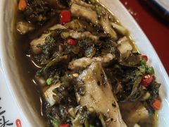-茅台镇网红溶洞餐厅·茅帮菜馆