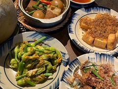 -Cuc Gach Quan Restaurant