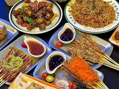 -威记烧嘢·南宁烧烤·超级生牛(绿地店)