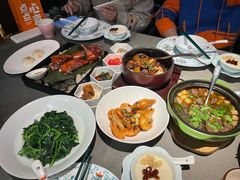 -小厨娘绣中淮扬(总统府大行宫店)