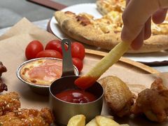 -必胜客(WOW中心城店)