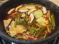 -钱摊摊安顺夺夺粉火锅(宏大广场店)