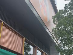 -星巴克(上海虹桥新天地二店)