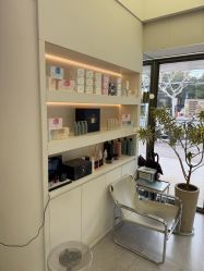 -PE SALON