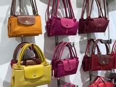 -Longchamp(佛罗伦萨小镇奥特莱斯店)