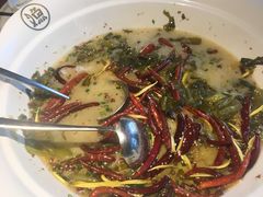 -江渔儿酸菜鱼(万科东荟城店)