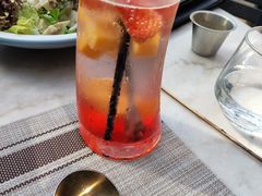 草莓芒果苏打-五合院·整点烤肉