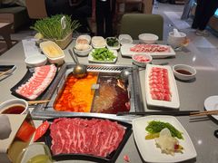 -海底捞火锅(新松江路生日主题店)