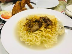 双拼叉烧牛肉出前一丁-华星冰室(湾仔店)