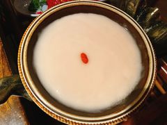 -老牌坊云南鱼豆花火锅(哈西万达店)