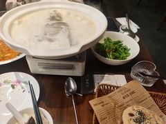 -许爷家·生态湖鲜(徐汇日月光店)