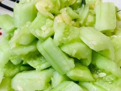 -胖太太四川麻辣排骨串(镇江路分店)