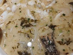 -渔语鱼酸菜鱼新川菜(来福士店)