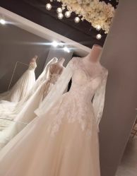 点击看大图 -艾米丽婚纱礼服