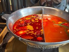 双拼锅底-湊湊火锅·茶憩(新中关购物中心店)