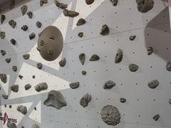 -嗨马乐动室内潮玩运动·团建·轰趴·桌游(南丰汇店)