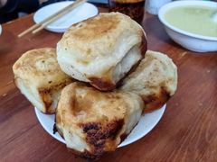 -宝瑞门钉肉饼店
