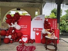 -茅草房·河畔园林火锅