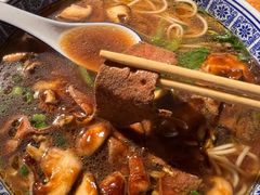 -沪西老弄堂面馆(定西路店)
