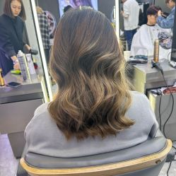 -藤野造型烫发染发