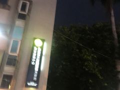 -六合夜市