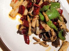 -十三式重庆江湖菜(金茂览秀城店)
