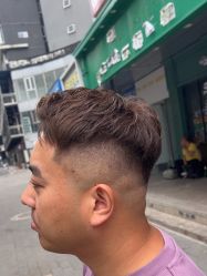 -海文先生国潮烫染男士理发馆