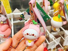 -名创优品(山东青岛市新业广场店)