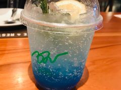 -Chom Cafe and Restaurant