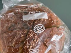 蒜香面包-BONBON BAKERY