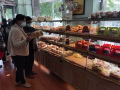 面包甜点陈列柜-新侨三宝乐面包店(崇文门店)