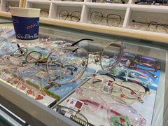 -沫芮眼镜·蔡司官方授权店(人民广场店)