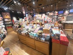-九木杂物社(新奥购物中心店)