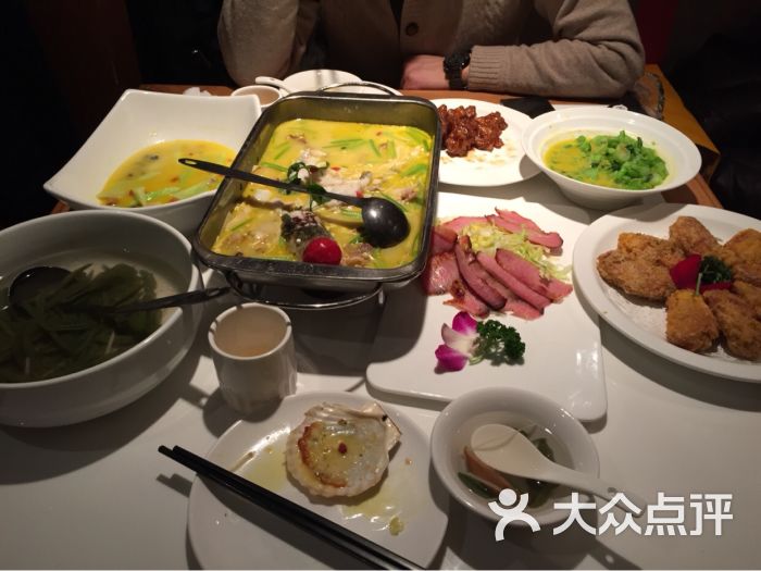 新白鹿餐厅(南京东路店)
