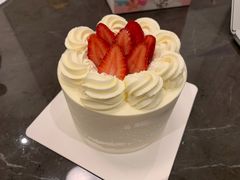-花花卷卷·鲜食蛋糕(静安久光百货店)