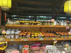 面包甜点陈列柜-园林美食城·本土农家菜(杨和镇店)